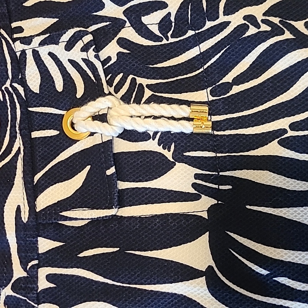Lilly Pulitzer Skirt for Women, Size 10, Color Blue & White 🙂🙂🙂 - Picture 3 of 7